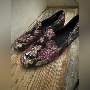 TOMS Brocade Floral Slip-On Loafers – Size 7.5 (Fits Like 7)